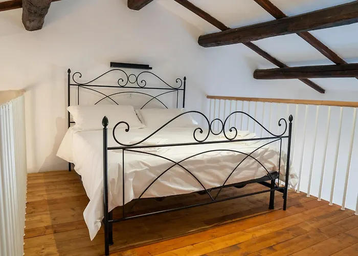 Caere Rogi House Cerveteri